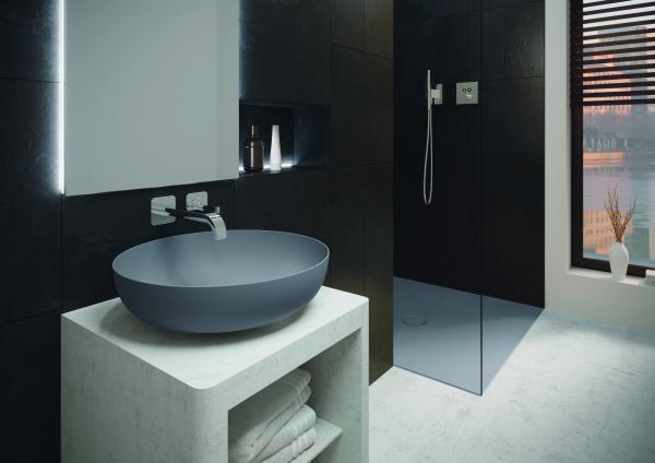 Black and white bathroom trends